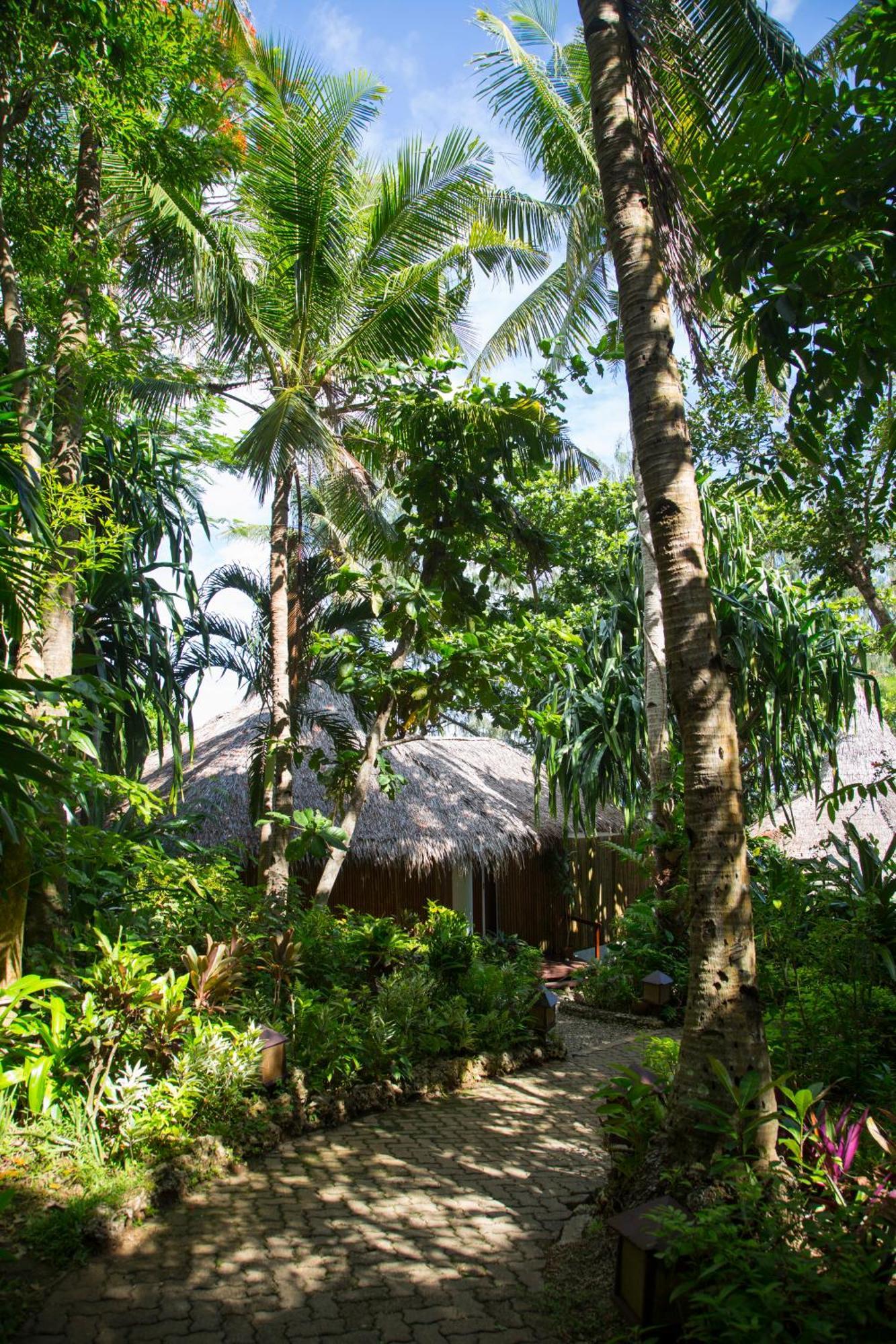 Mandala Spa & Resort Villas Manoc-Manoc Exterior foto